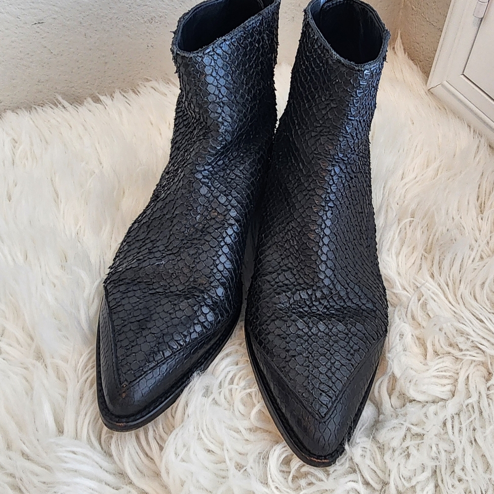 ZADIG & VOLTAIRE LEATHER ANKLE BOOTS WOMENS SIZE 38 - Picture 3 of 15